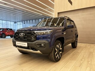 2026 Lada (ВАЗ) Niva Travel I Рестайлинг, синий, 1809000 рублей, вид 3