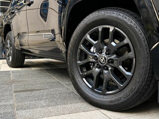 2026 Toyota Sequoia III, чёрный, 15990000 рублей, вид 4