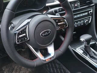 2018 Kia Optima IV Рестайлинг, белый, 1240000 рублей, вид 3