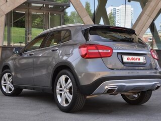 2015 Mercedes-Benz GLA 200 I (X156), серый, 1990000 рублей, вид 2