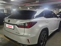 2018 Lexus RX 300 IV, белый, 5000000 рублей - вид 4