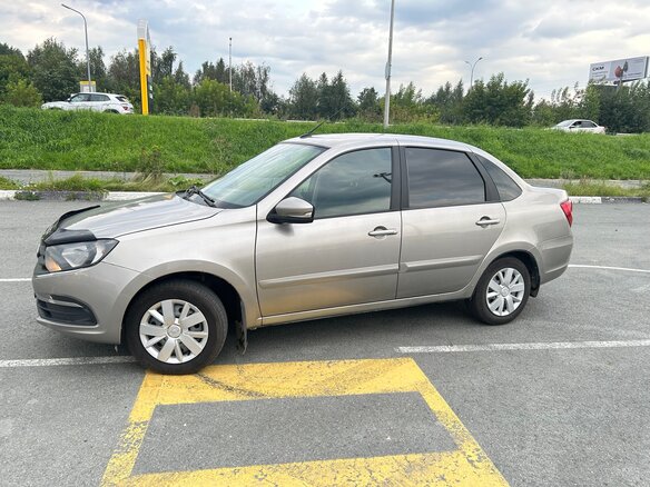 2019 Lada (ВАЗ) Granta I Рестайлинг, серебристый, 498000 рублей - вид 2