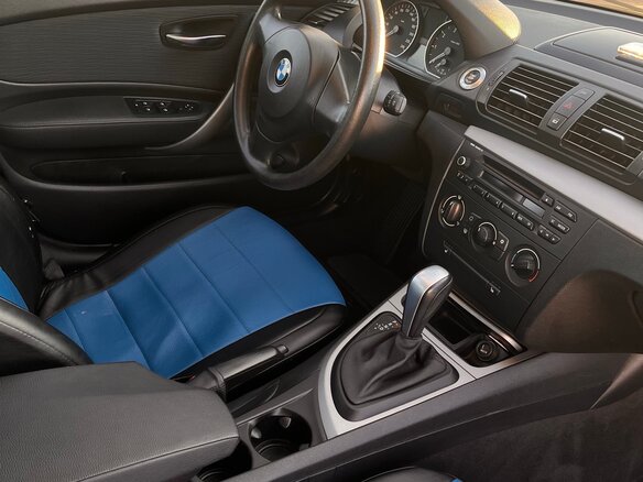 2010 BMW 1 серии 116i I (E81/E82/E87/E88) Рестайлинг, чёрный, 690000 рублей - вид 12