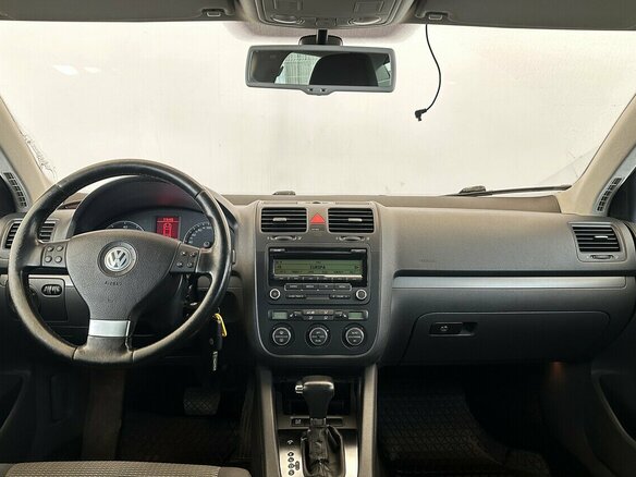 2009 Volkswagen Jetta V, серый, 640000 рублей - вид 4