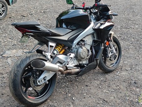 2022 Aprilia Tuono 660, чёрный, 990000 рублей, вид 2