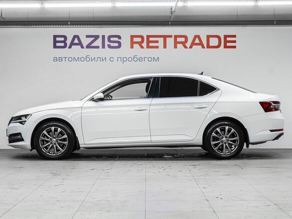 2021 Skoda Superb III Рестайлинг, белый, 2865000 рублей - вид 7