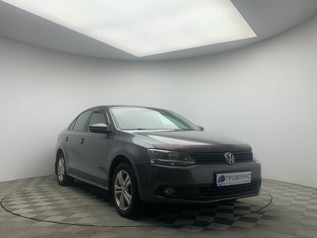 Volkswagen Jetta VI