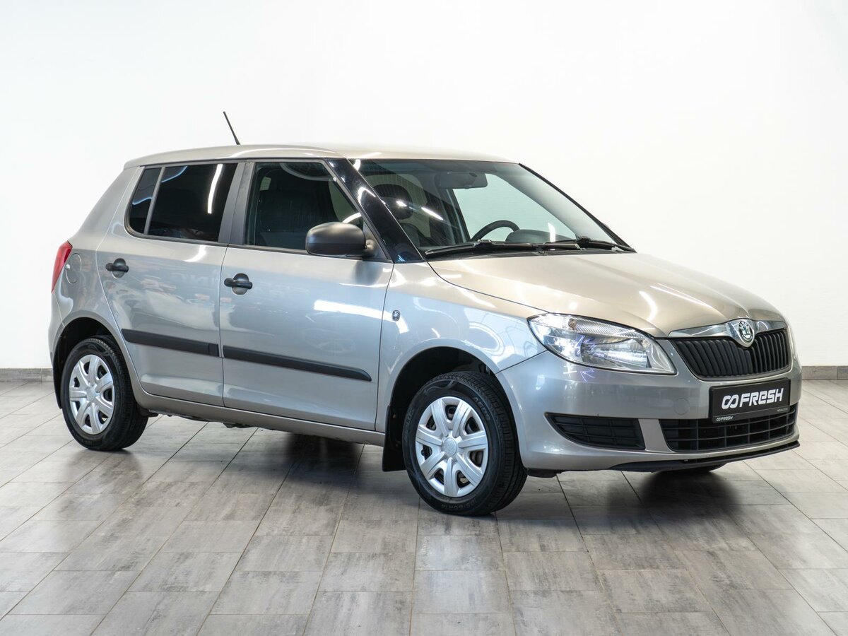 Открыть фотографии: Skoda Fabia II Рестайлинг