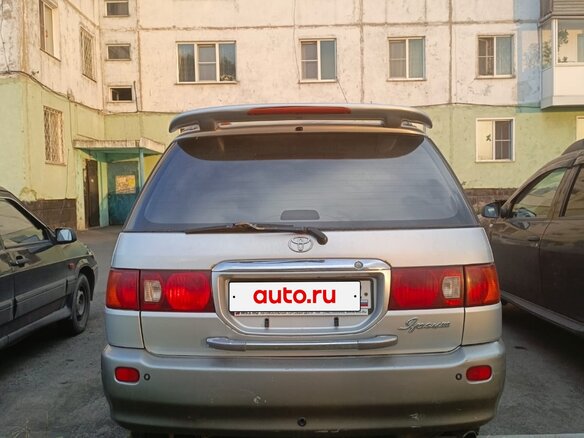 1999 Toyota Ipsum I (M10), серый, 430000 рублей - вид 3