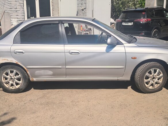 2007 Kia Spectra I Рестайлинг 2, серебристый, 240000 рублей - вид 3