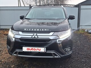 2019 Mitsubishi Outlander III Рестайлинг 3, чёрный, 2200000 рублей, вид 1