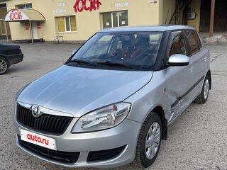 2011 Skoda Fabia II Рестайлинг, серебристый, 290000 рублей, вид 3