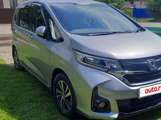 2017 Honda Freed II, серый, 1120000 рублей, вид 4