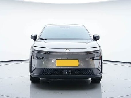 2025 Toyota bZ3X 58.3 kWh, серый, 2640000 рублей, вид 2