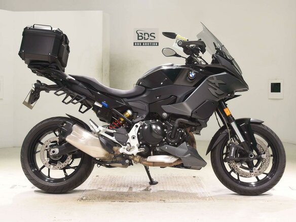 2022 BMW F 900 XR, чёрный, 985000 рублей - вид 1