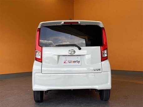2021 Daihatsu Move VI Рестайлинг, белый, 650000 рублей, вид 4