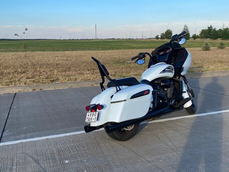 2020 Indian Challenger, белый, 1600000 рублей, вид 5