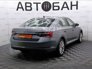 2021 Skoda Superb III Рестайлинг, серый, 2349000 рублей, вид 3