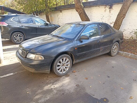 1996 Audi A4 I (B5), чёрный, 205000 рублей