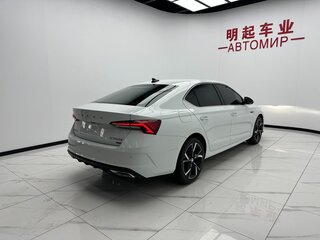 2023 Skoda Octavia IV (A8), белый, 2000000 рублей, вид 4