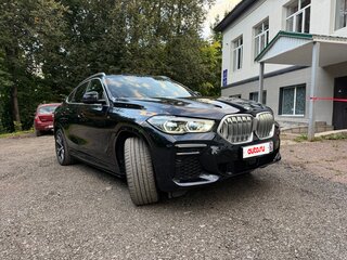 2021 BMW X6 40i III (G06), синий, 8400000 рублей, вид 3