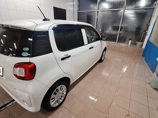 2019 Toyota Passo III Рестайлинг, белый, 935000 рублей, вид 3