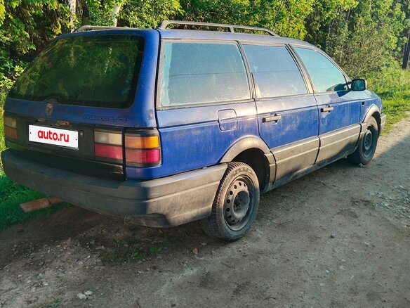 1989 Volkswagen Passat B3, синий, 38000 рублей - вид 4