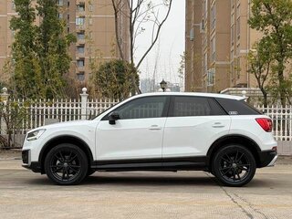 2023 Audi Q2 L 35 TFSI I Рестайлинг, белый, 2120000 рублей, вид 5