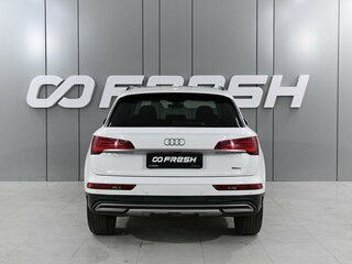 2020 Audi Q5 40 TDI II (FY) Рестайлинг, белый, 4699000 рублей, вид 4