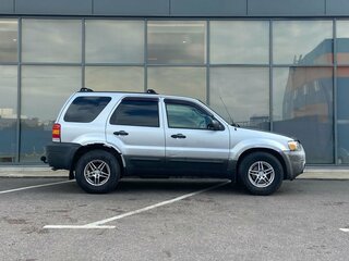 2005 Ford Escape I Рестайлинг, серебристый, 214000 рублей, вид 3