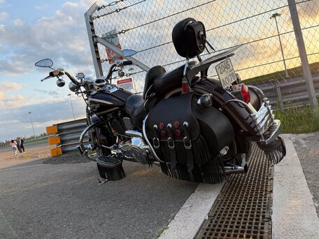1998 Harley-Davidson Springer Softail, пурпурный, 2150000 рублей, вид 3