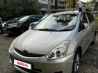 2008 Toyota Wish I Рестайлинг, серебристый, 680000 рублей, вид 2