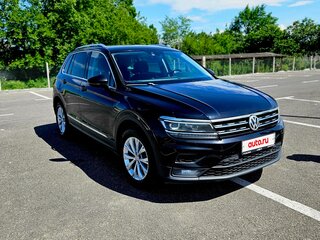 2018 Volkswagen Tiguan II, чёрный, 1900000 рублей, вид 2