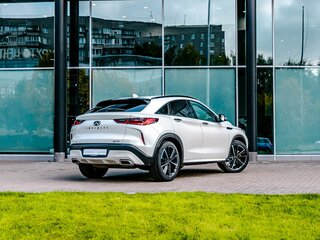 2022 Infiniti QX55, белый, 4250000 рублей, вид 2