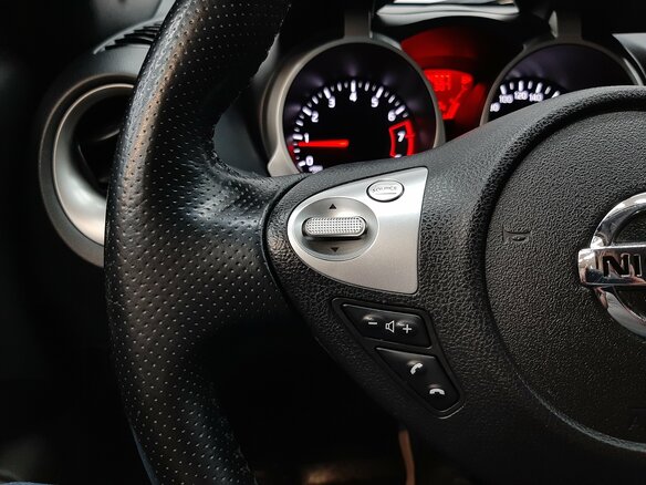 2012 Nissan Juke I, красный - вид 14