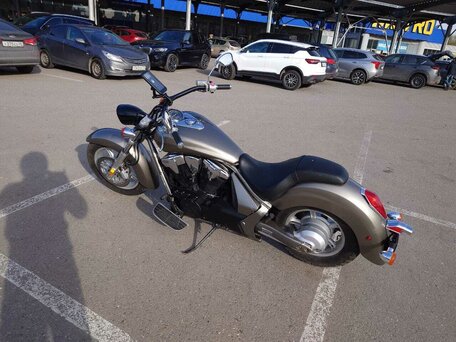 2011 Honda VT 1300CR Stateline, серебристый, 595000 рублей, вид 3
