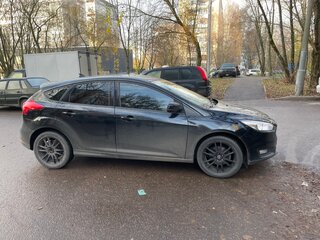 2017 Ford Focus III Рестайлинг, чёрный, 1080000 рублей, вид 3