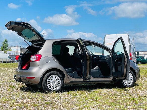 2013 Volkswagen Golf Plus II, серый, 980000 рублей - вид 4