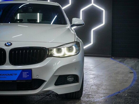 2020 BMW 3 серии 320i xDrive VI (F3x) Рестайлинг, белый - вид 24