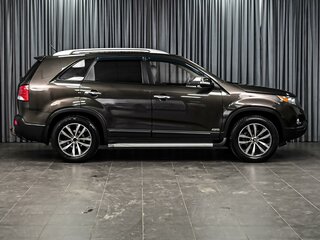 2011 Kia Sorento II, коричневый, 1400000 рублей, вид 5