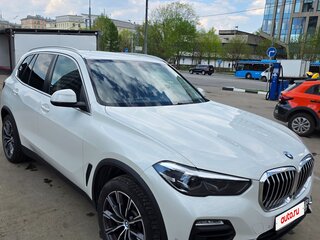 2020 BMW X5 25d IV (G05/G18), белый, 6820000 рублей, вид 5
