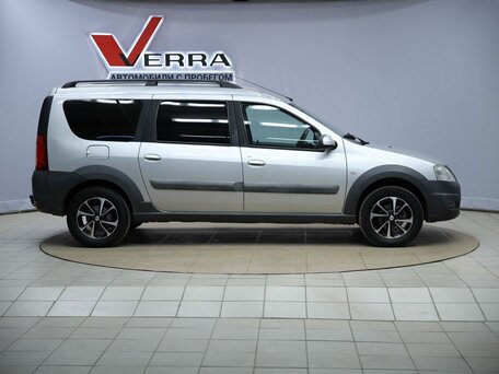 2018 Lada (ВАЗ) Largus Cross I, серебристый, 680000 рублей, вид 4
