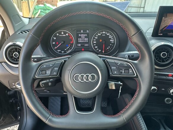2022 Audi Q2 L 35 TFSI I Рестайлинг, чёрный, 1890000 рублей - вид 11