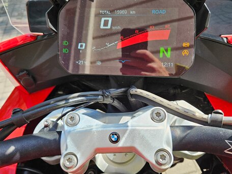 2021 BMW S 1000 XR, красный, 1800000 рублей, вид 3