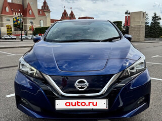 2018 Nissan Leaf II (ZE1), синий, 1699000 рублей, вид 2