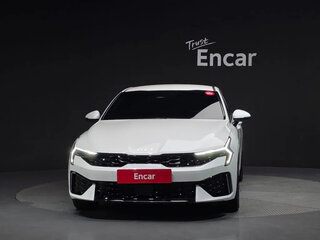 2025 Kia K5 III Рестайлинг, белый, 3200000 рублей, вид 2