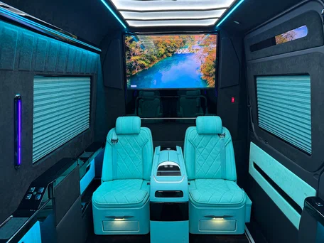2024 Mercedes-Benz Sprinter, чёрный, 29990000 рублей, вид 2