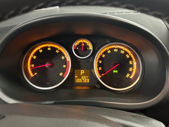 2008 Opel Corsa D, красный, 685000 рублей - вид 9