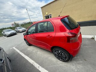 2008 Toyota Yaris Multimode II, красный, 650000 рублей, вид 4