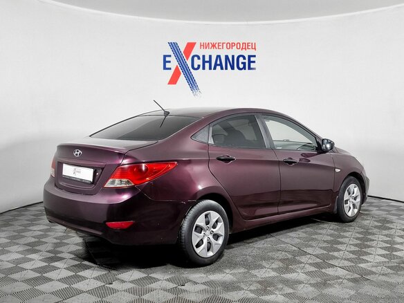 2012 Hyundai Solaris I, фиолетовый, 479000 рублей - вид 4